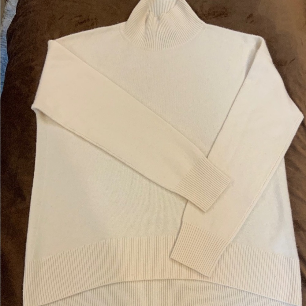 Banana Republic Cream Turtleneck Sweater